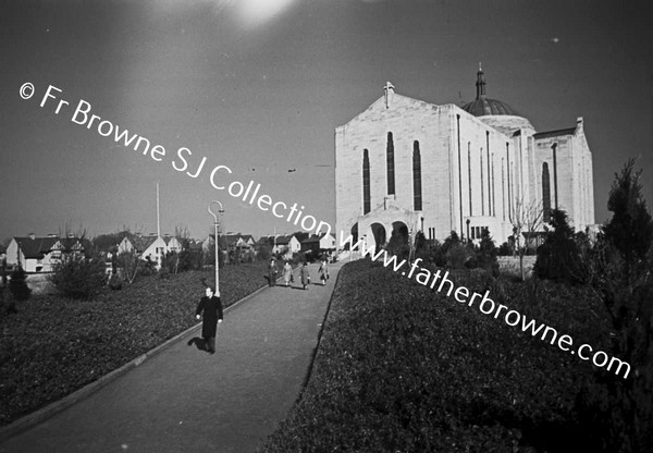 CORPUS CHRISTI CHURCH FR R MAGUIRE